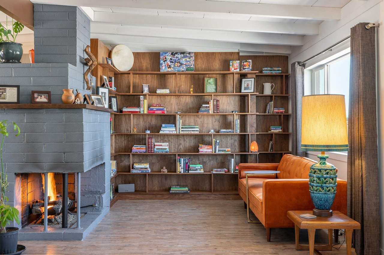 Custom shelves in Mesa, Arizona